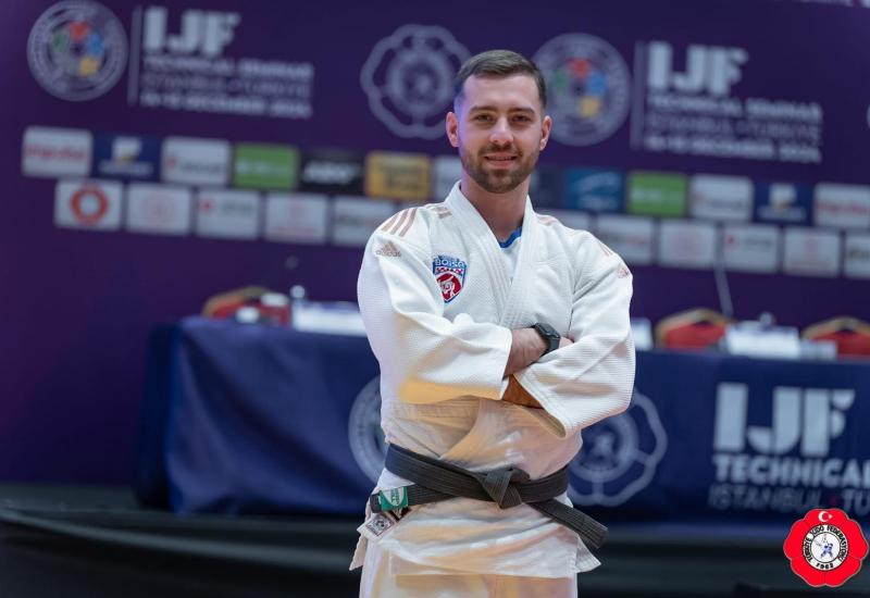 Trener Borse Petar Zadro na seminaru IJF u Istanbulu